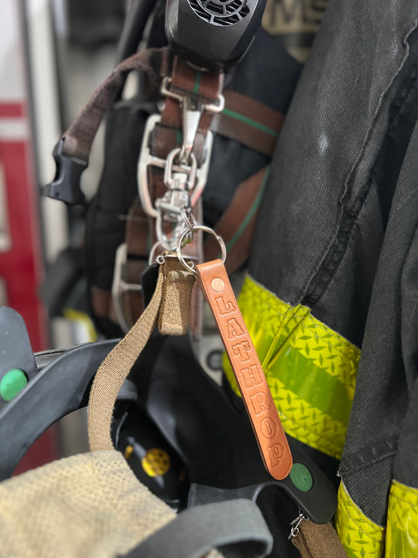 SCBA Mask Quick Release